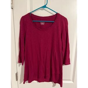 Chico’s Magenta Ultimate Tee – Size 0 (US Small)
